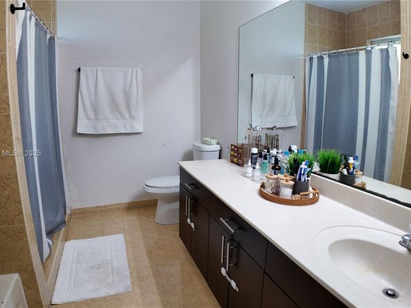 2558 NE 41st Ave, Homestead FL 33033