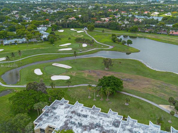 16300 Golf Club Rd 411, Weston FL 33326