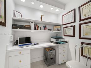 16300 Golf Club Rd 411, Weston FL 33326