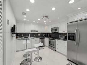 16300 Golf Club Rd 411, Weston FL 33326