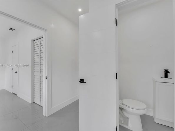 3444 Buchanan St, Hollywood FL 33021