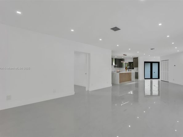 3444 Buchanan St, Hollywood FL 33021