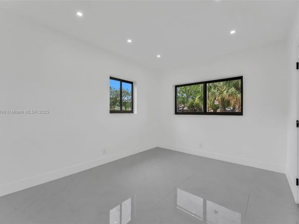 3444 Buchanan St, Hollywood FL 33021
