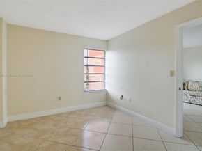 4717 NW 7th St 60410, Miami FL 33126