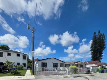 2237 NW 50th St