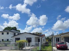 2237 NW 50th St, Miami FL 33142