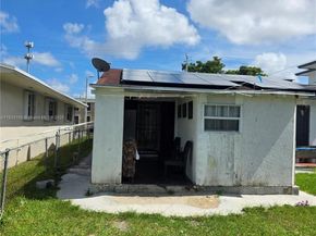 2237 NW 50th St, Miami FL 33142