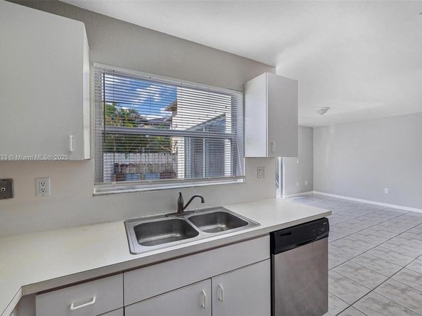 16122 SW 104th Ter, Miami FL 33196