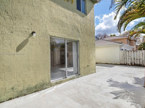 16122 SW 104th Ter, Miami FL 33196