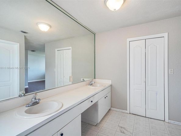 16122 SW 104th Ter, Miami FL 33196