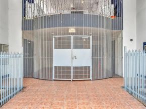 546 SW 1st St 607, Miami FL 33130