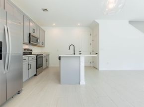 1837 Lake Cove Dr, Lake Worth FL 33460