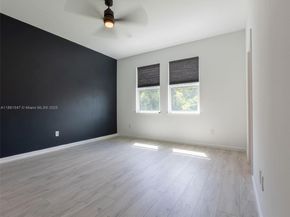1837 Lake Cove Dr, Lake Worth FL 33460