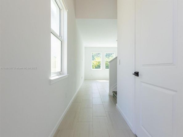 1837 Lake Cove Dr, Lake Worth FL 33460