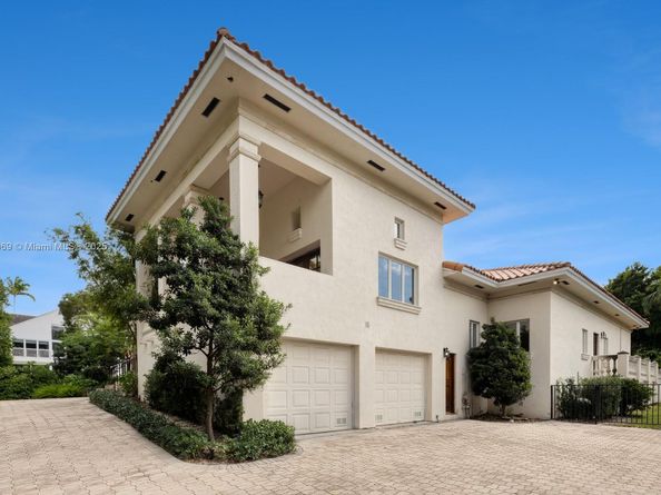 322 Costa Brava Ct, Coral Gables FL 33143