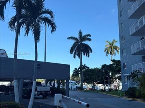 1800 NW 24th Ave 208, Miami FL 33125