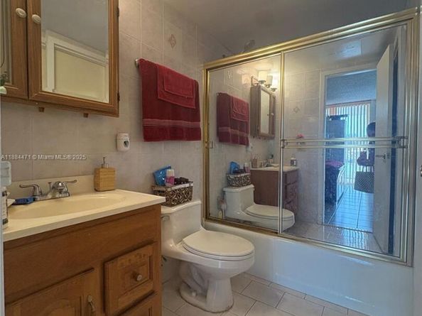 1800 NW 24th Ave 208, Miami FL 33125