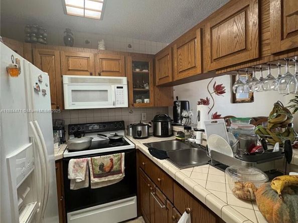 1800 NW 24th Ave 208, Miami FL 33125