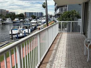 1800 NW 24th Ave 208, Miami FL 33125