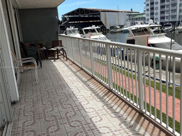 1800 NW 24th Ave 208, Miami FL 33125