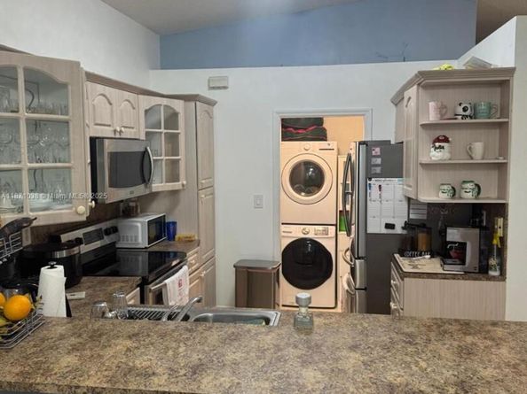 17384 SW 138 Ct, Miami FL 33177