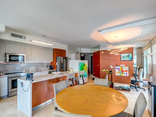3131 NE 188th St 1808, Aventura FL 33180