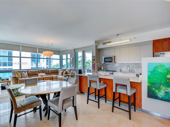 3131 NE 188th St 1808, Aventura FL 33180