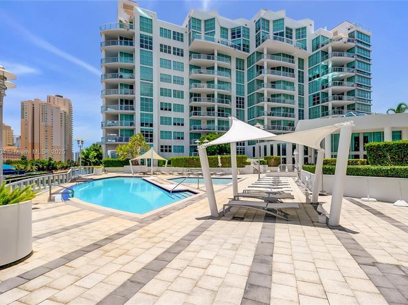 3131 NE 188th St 1808, Aventura FL 33180