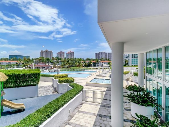 3131 NE 188th St 1808, Aventura FL 33180