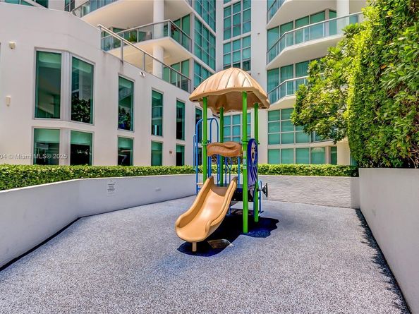 3131 NE 188th St 1808, Aventura FL 33180