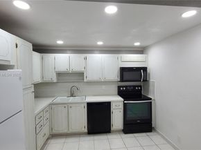 1811 Jefferson St 601, Hollywood FL 33020