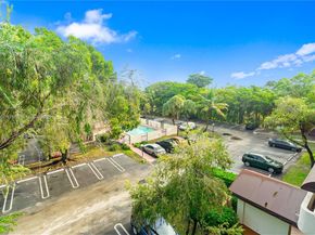 2701 Riverside Dr 413B, Coral Springs FL 33065