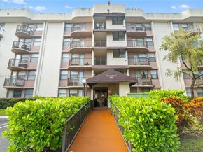 2701 Riverside Dr 413B, Coral Springs FL 33065