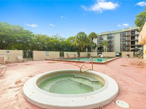 2701 Riverside Dr 413B, Coral Springs FL 33065