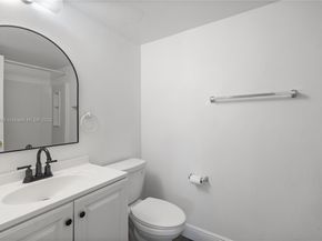 2701 Riverside Dr 413B, Coral Springs FL 33065