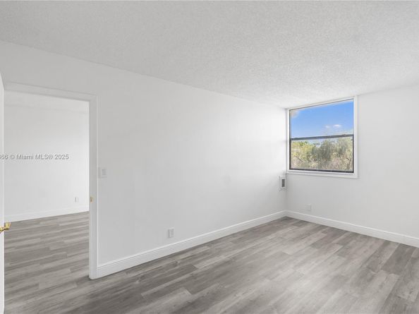 2701 Riverside Dr 413B, Coral Springs FL 33065