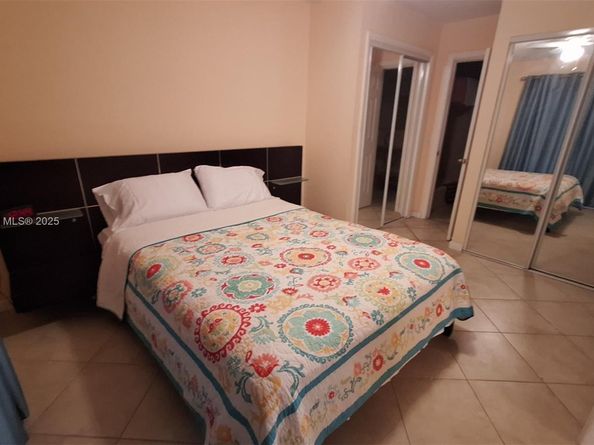 215 SE 3rd Ave 202D, Hallandale Beach FL 33009