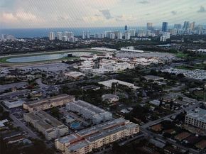 215 SE 3rd Ave 202D, Hallandale Beach FL 33009
