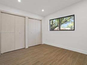 2180 NE 190th Ter, Miami FL 33179