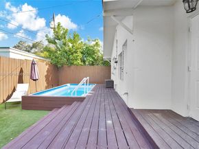 37 NW 47th St, Miami FL 33127