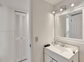 1801 S Treasure Dr 329, North Bay Village FL 33141