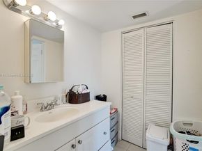 1801 S Treasure Dr 329, North Bay Village FL 33141