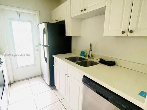 1420 Atlantic Shores Blvd 130, Hallandale Beach FL 33009