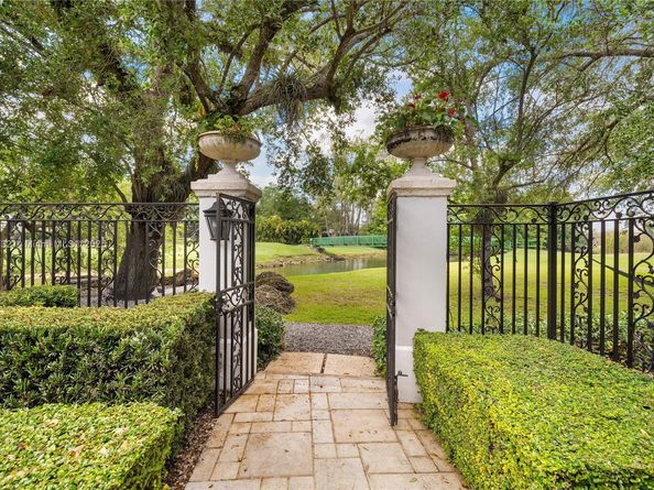 3916 Granada Blvd, Coral Gables FL 33134