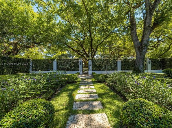 3916 Granada Blvd, Coral Gables FL 33134