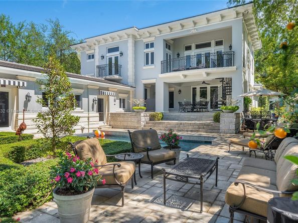 3916 Granada Blvd, Coral Gables FL 33134