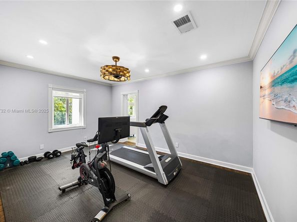 3916 Granada Blvd, Coral Gables FL 33134