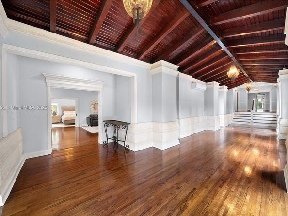 3916 Granada Blvd, Coral Gables FL 33134