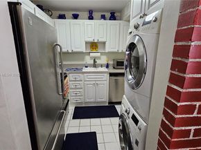 3025 Mary St 12, Miami FL 33133