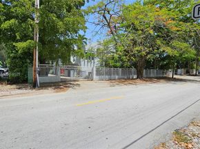 3025 Mary St 12, Miami FL 33133
